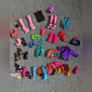 Monster High accessories bundle